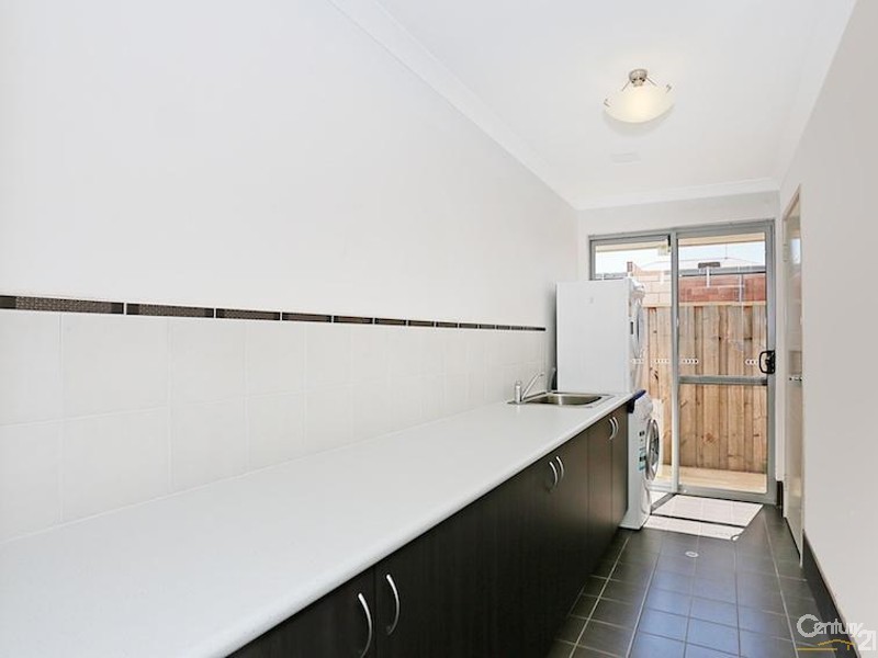 287 Peelwood Parade, Halls Head WA 6210