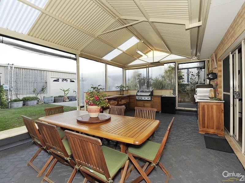 16 Donnybrook Turn, Dawesville WA 6211
