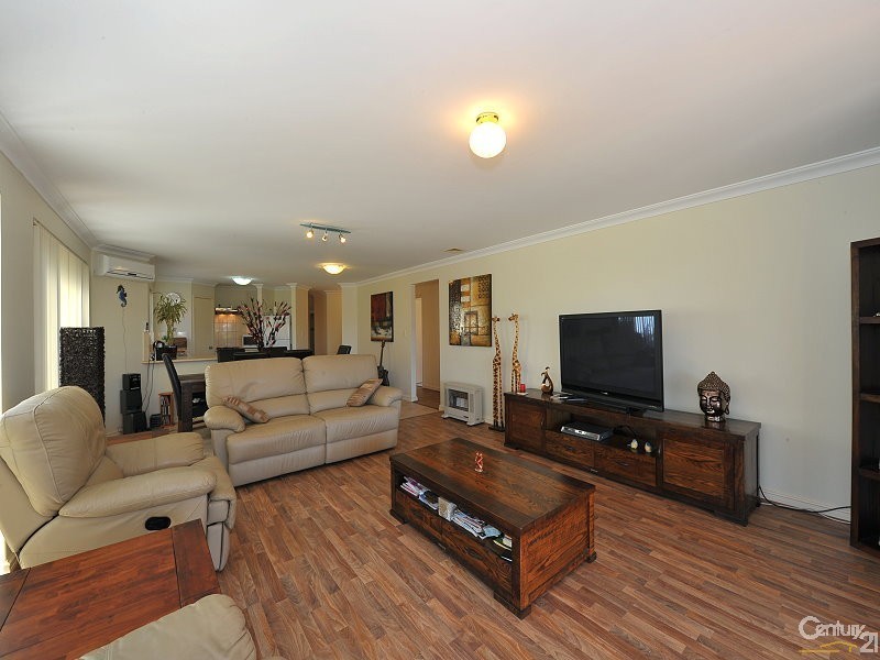 55 Batavia Avenue, Wannanup WA 6210