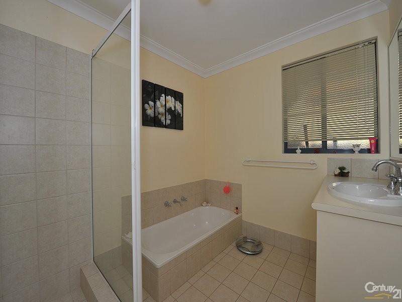 55 Batavia Avenue, Wannanup WA 6210