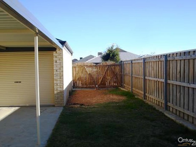 21 Tranquility Way, Halls Head WA 6210