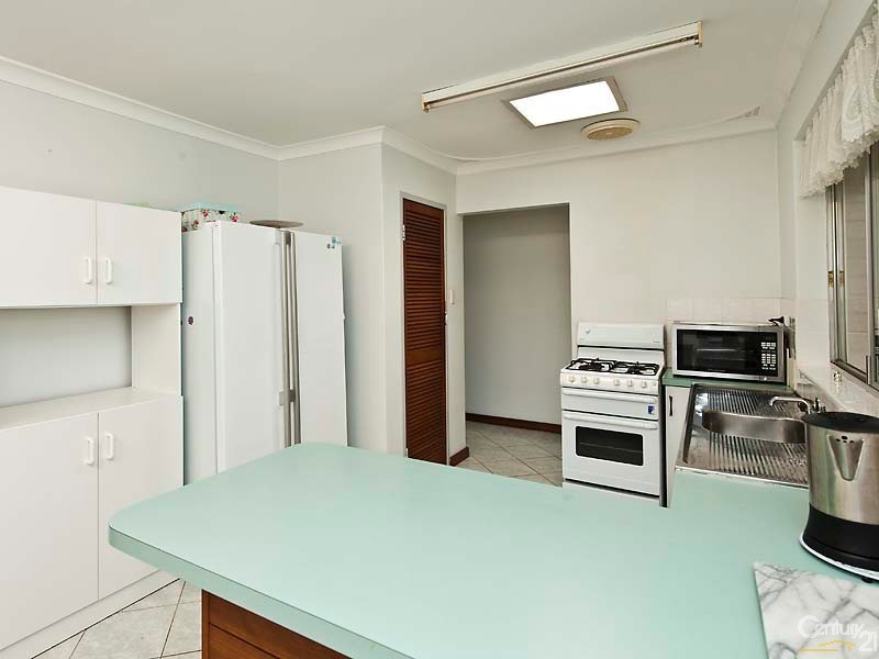 24 Forward Street, Mandurah WA 6210