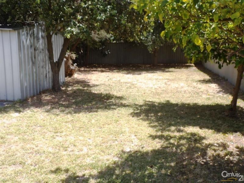 32B Hackett Street, Mandurah WA 6210