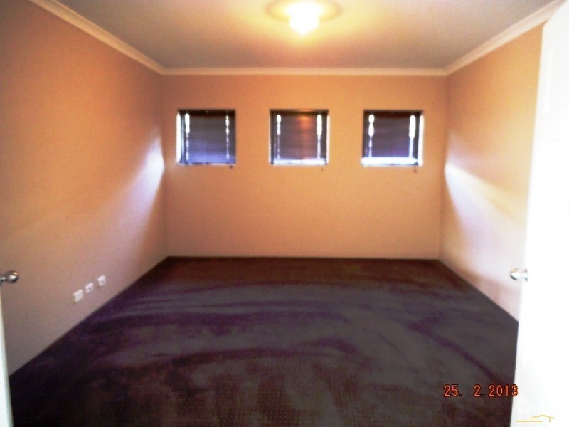 5 Pictum Way, Halls Head WA 6210