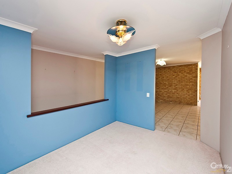 3 Wintersweet Place, Halls Head WA 6210