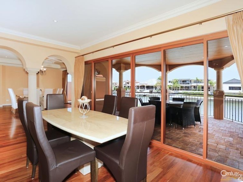 14 Picaroon Place, Halls Head WA 6210
