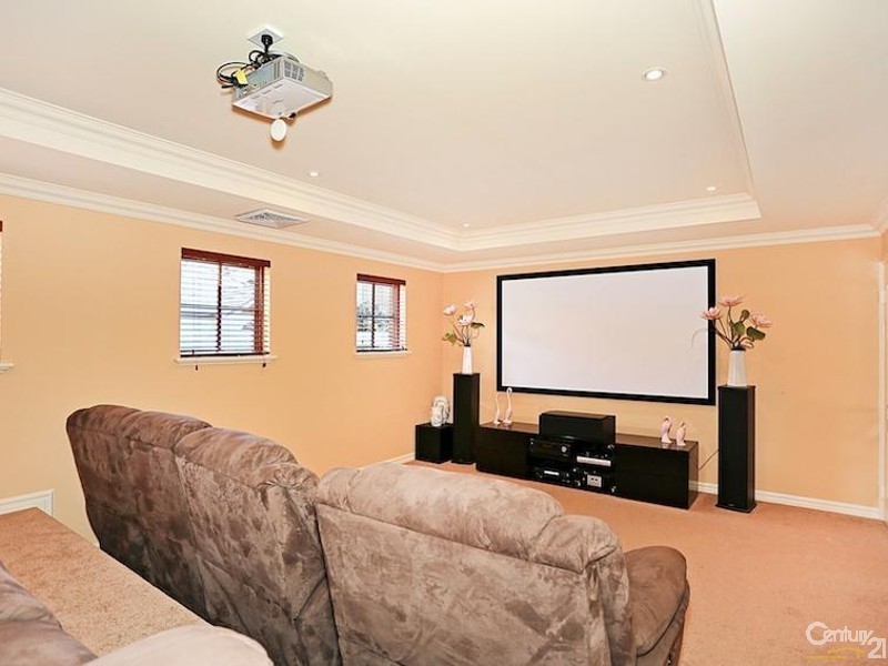 14 Picaroon Place, Halls Head WA 6210