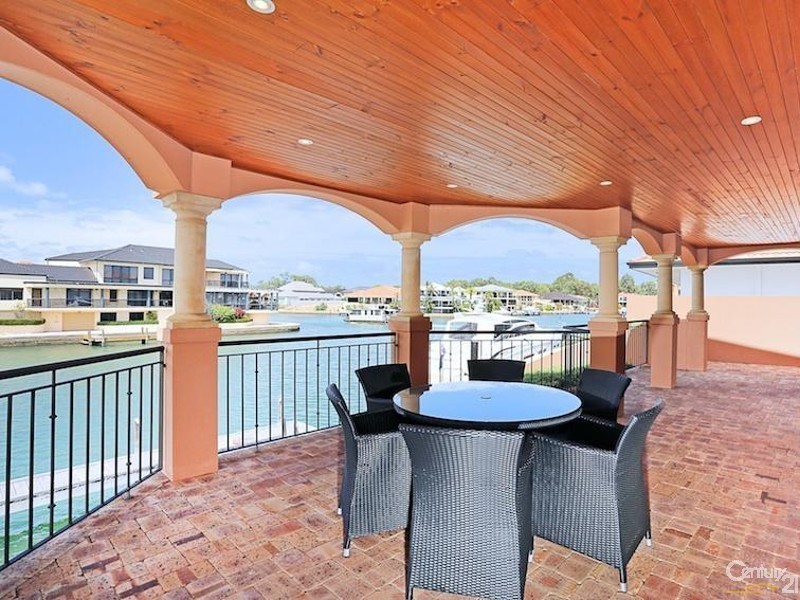14 Picaroon Place, Halls Head WA 6210