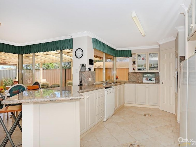 39 Yanrey Street, Golden Bay WA 6174