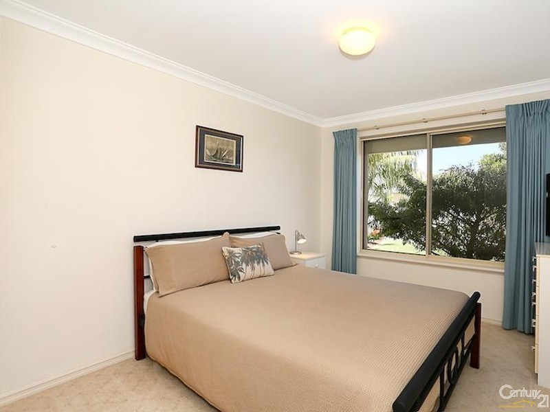 39 Yanrey Street, Golden Bay WA 6174