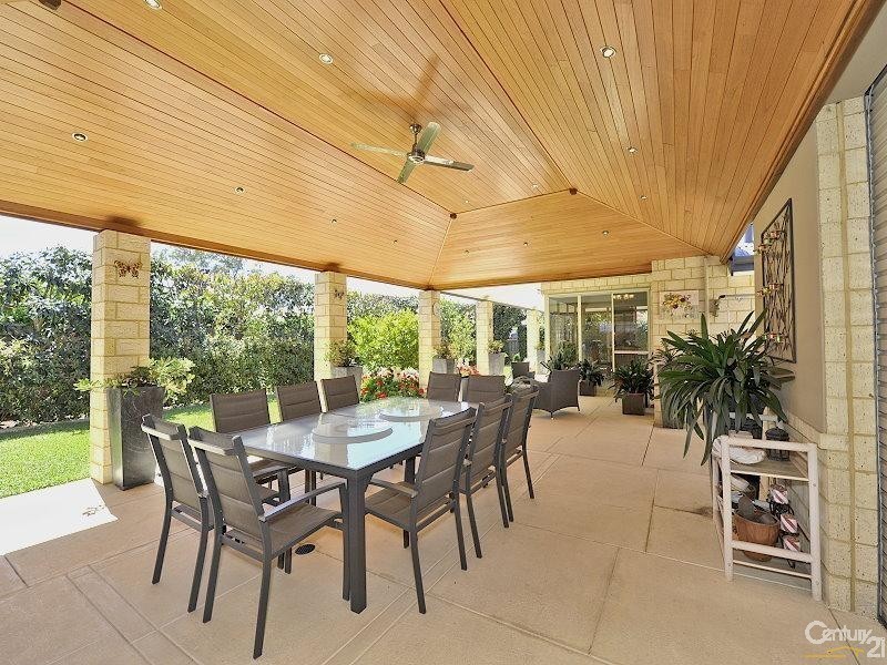 8 Maggie Way, Coodanup WA 6210