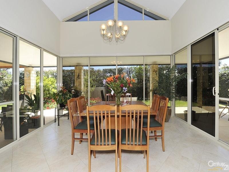 8 Maggie Way, Coodanup WA 6210