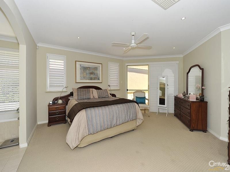 8 Maggie Way, Coodanup WA 6210