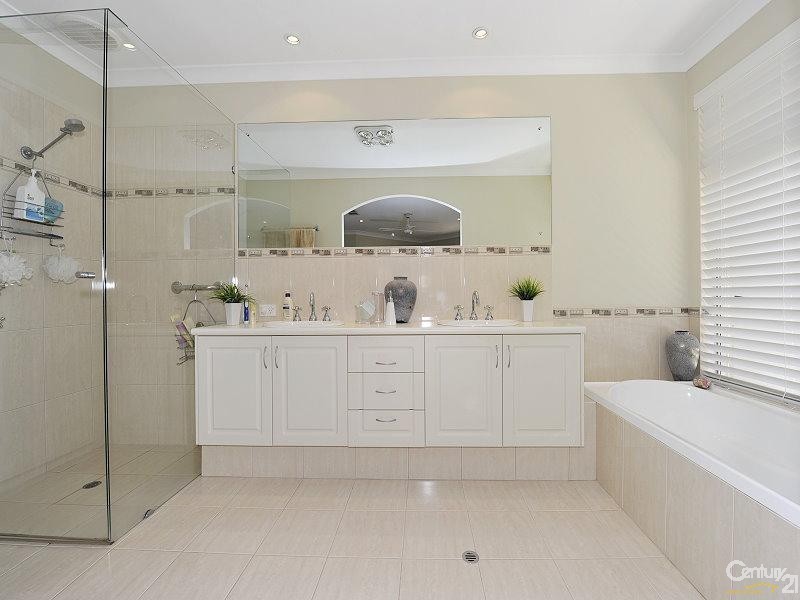 8 Maggie Way, Coodanup WA 6210