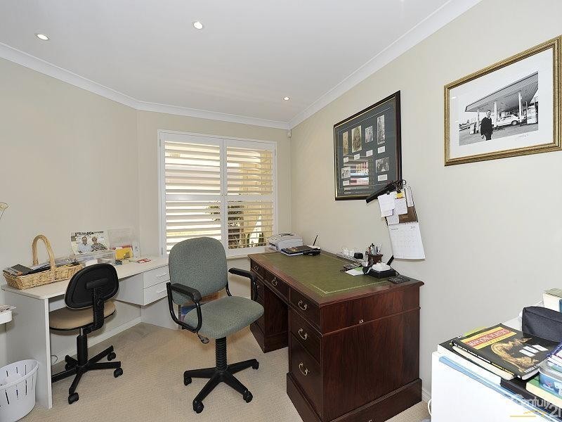 8 Maggie Way, Coodanup WA 6210