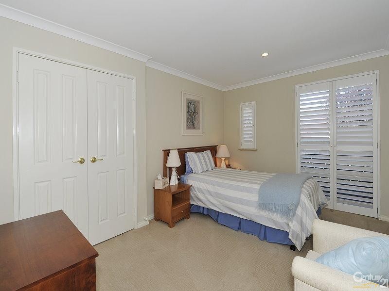 8 Maggie Way, Coodanup WA 6210