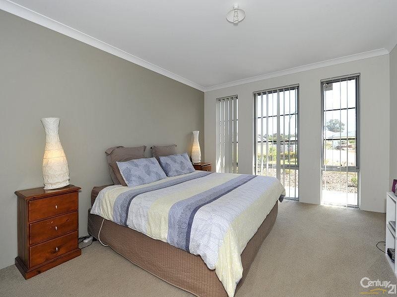 32 McCubbin Loop, Dawesville WA 6211