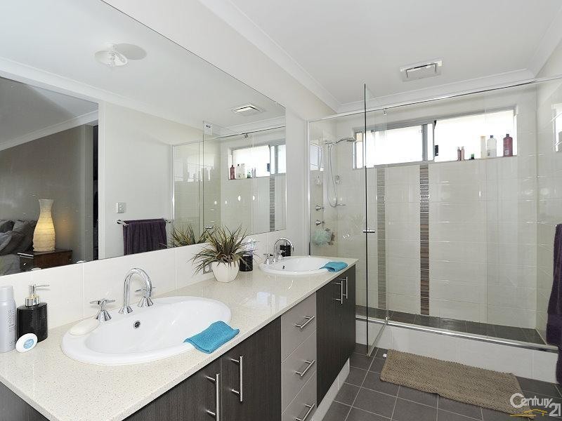 32 McCubbin Loop, Dawesville WA 6211