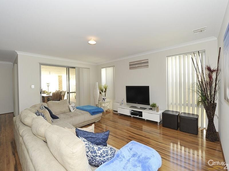 32 McCubbin Loop, Dawesville WA 6211