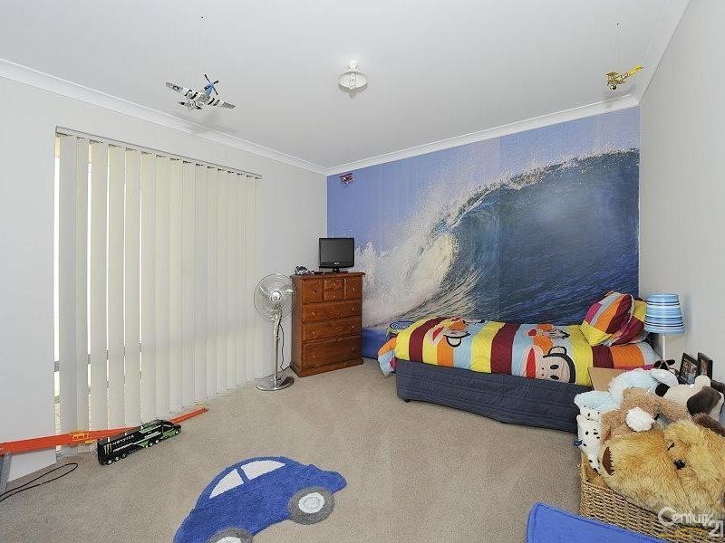 32 McCubbin Loop, Dawesville WA 6211