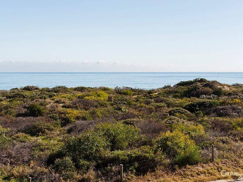 11 Abeona Parade, Madora Bay WA 6210