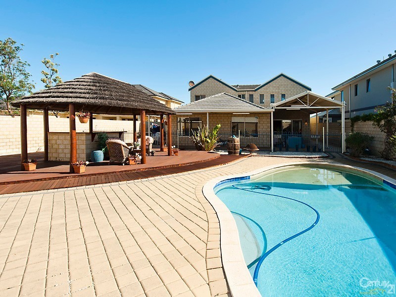 11 Abeona Parade, Madora Bay WA 6210