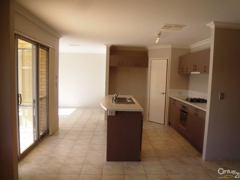 24 Carissa Turn, Halls Head WA 6210