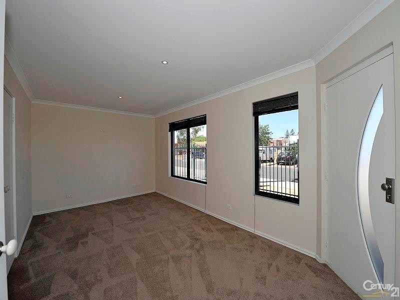 1/28 Davey Street, Mandurah WA 6210