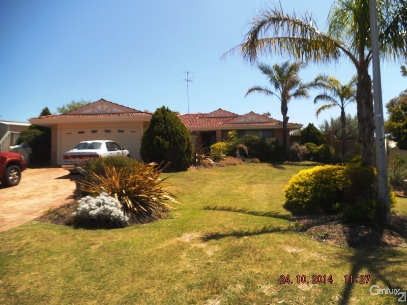 3 Muirfield Court, Halls Head WA 6210