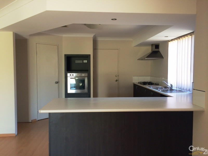 3 Adela Bend, Lakelands WA 6180