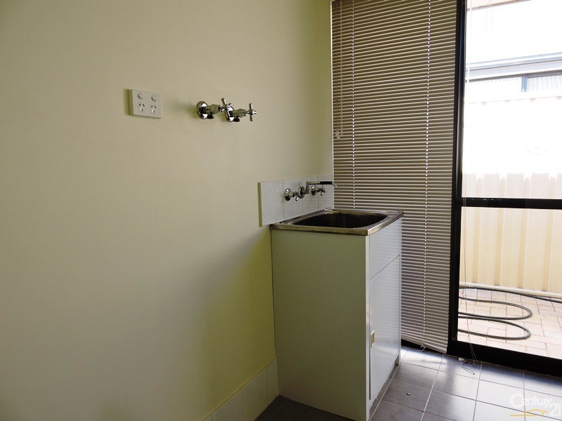 29 Yindana Boulevard, Lakelands WA 6180