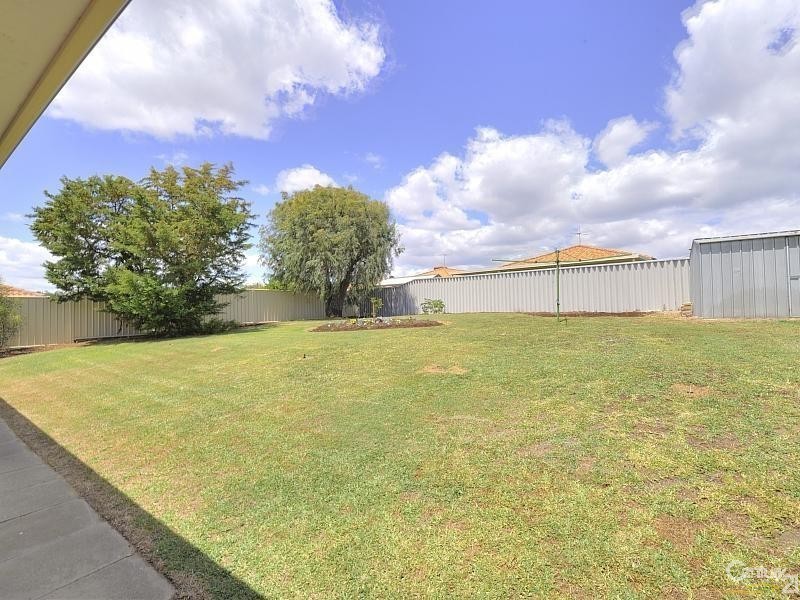 164 McLarty Road, Halls Head WA 6210