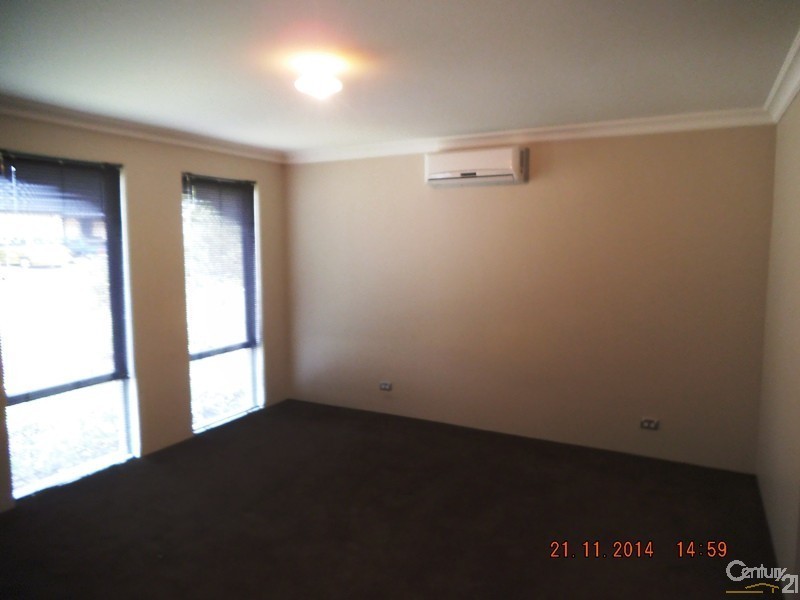 5 Karri Karri Pass, Lakelands WA 6180