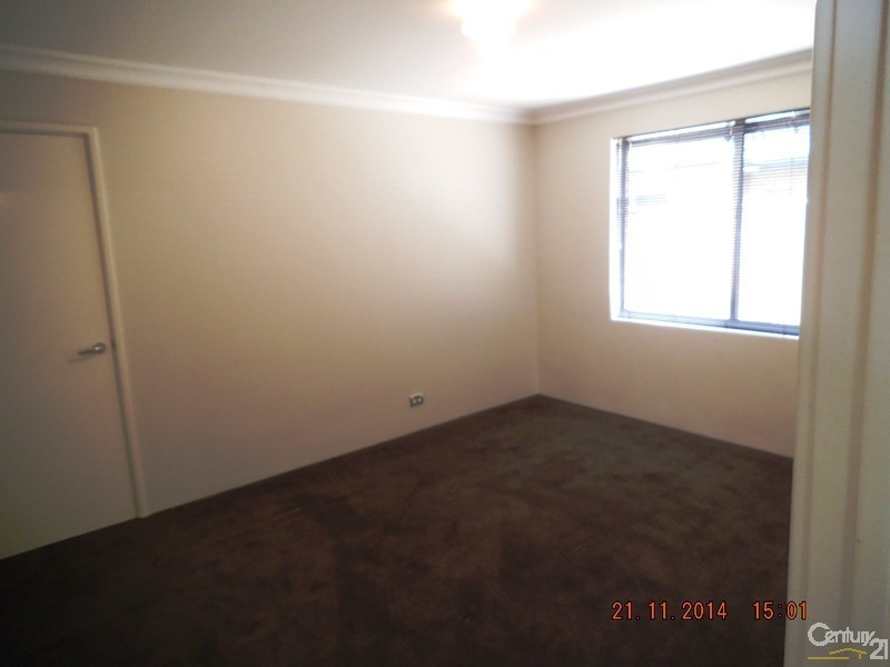 5 Karri Karri Pass, Lakelands WA 6180