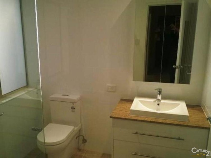 4 Honeysuckle Ramble, Halls Head WA 6210