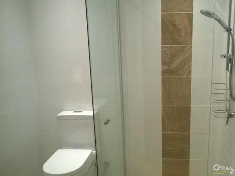 4 Honeysuckle Ramble, Halls Head WA 6210