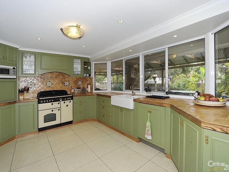 23 Admiralty Crescent, Halls Head WA 6210