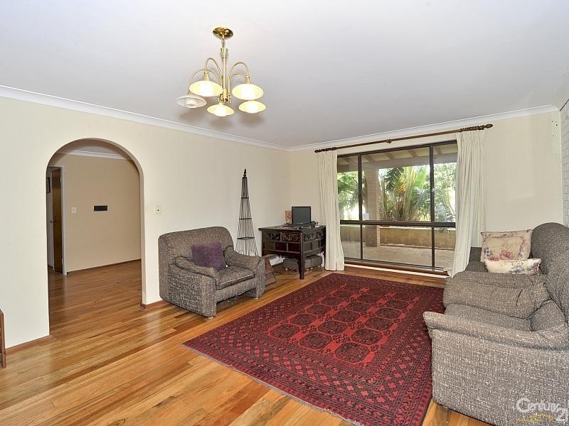 23 Admiralty Crescent, Halls Head WA 6210