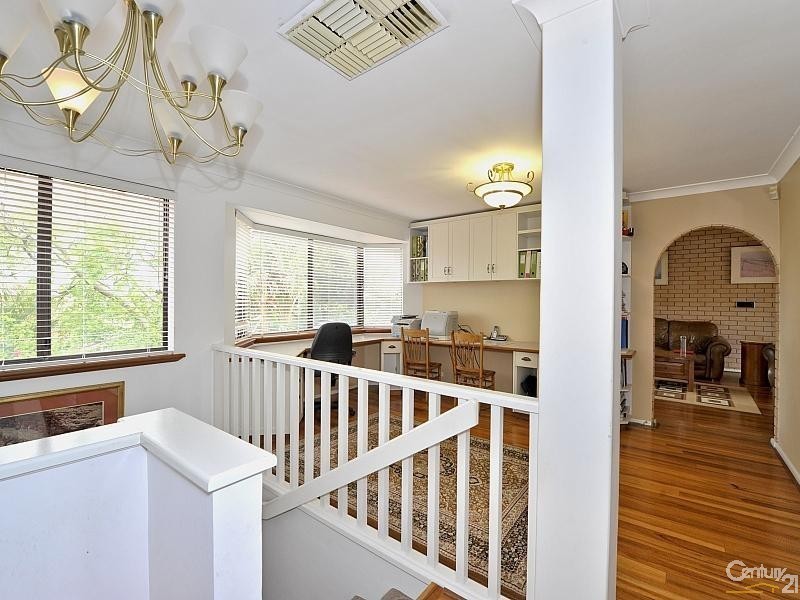 23 Admiralty Crescent, Halls Head WA 6210