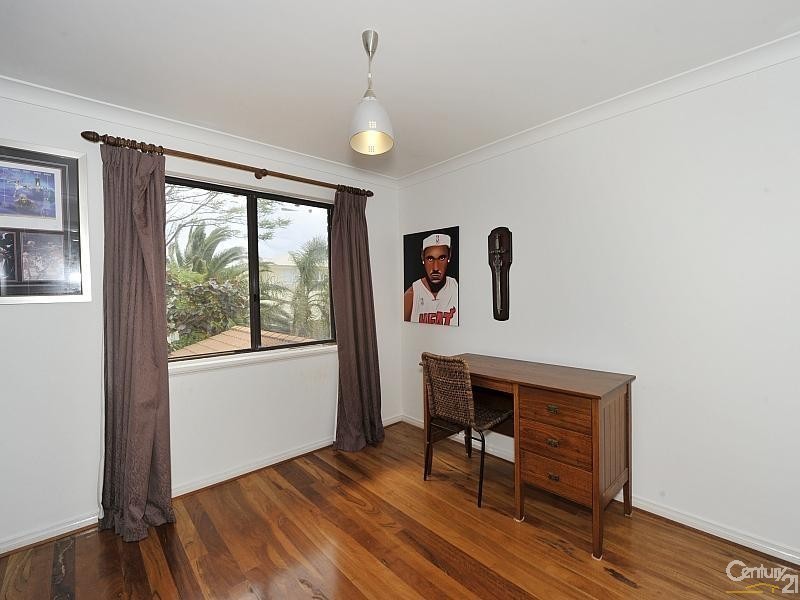 23 Admiralty Crescent, Halls Head WA 6210