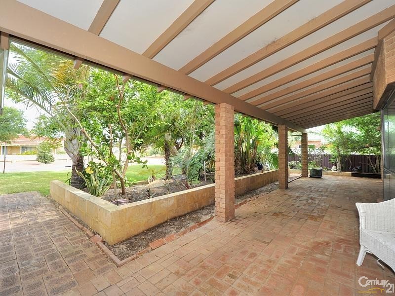 23 Admiralty Crescent, Halls Head WA 6210