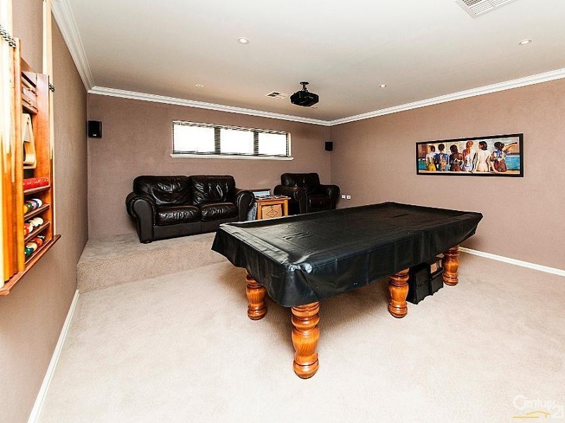 12 Bamburgh Turn, Meadow Springs WA 6210