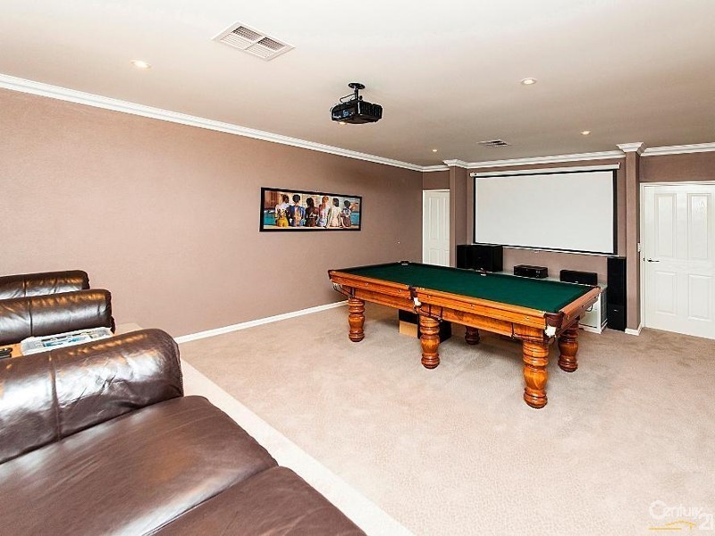 12 Bamburgh Turn, Meadow Springs WA 6210