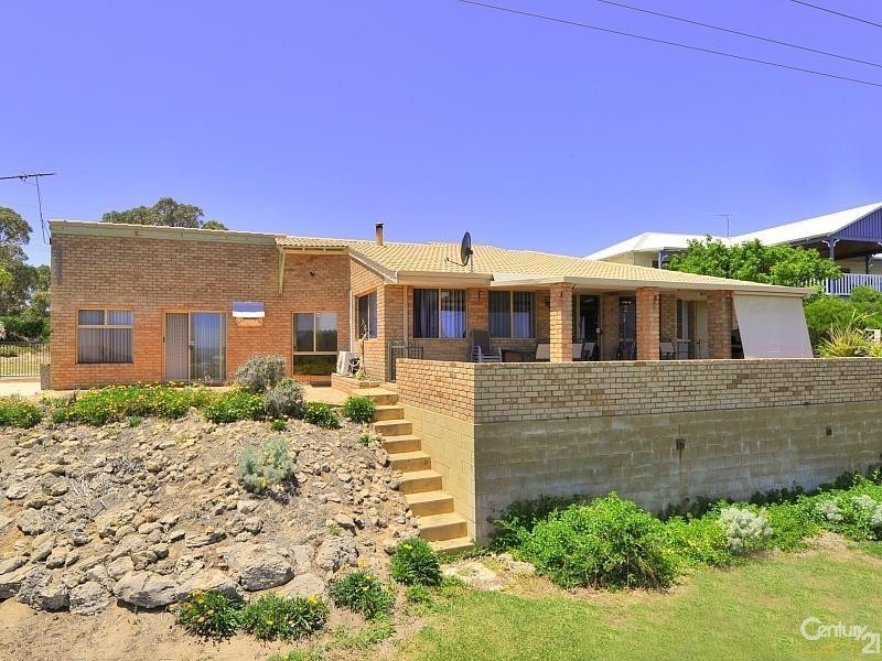 16 Karinga Road, San Remo WA 6210