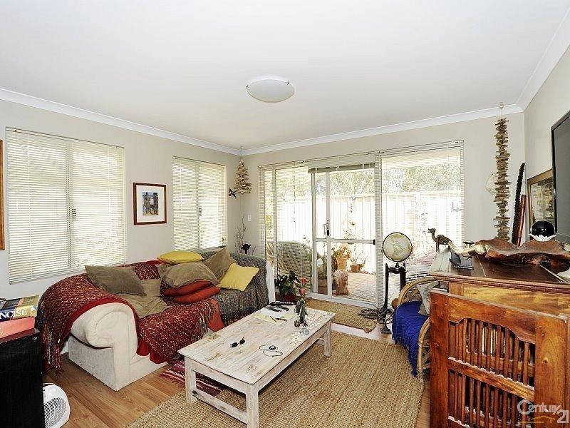 79 Leisure Way, Halls Head WA 6210