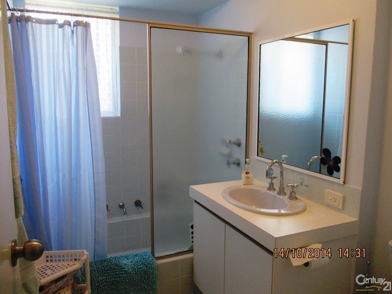 4 Torrens Place, Greenfields WA 6210