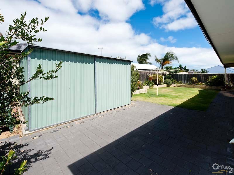 13 Chalice Rise, Lakelands WA 6180