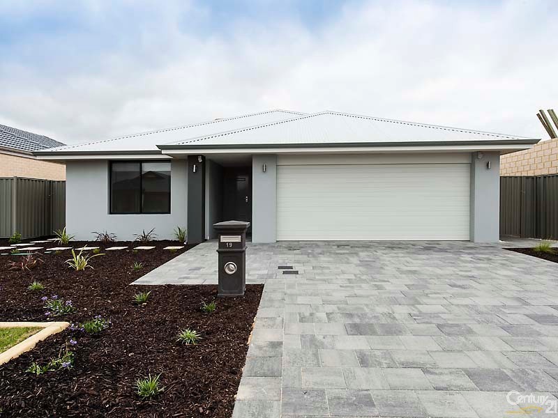 19 Dutton Gardens, South Yunderup WA 6208