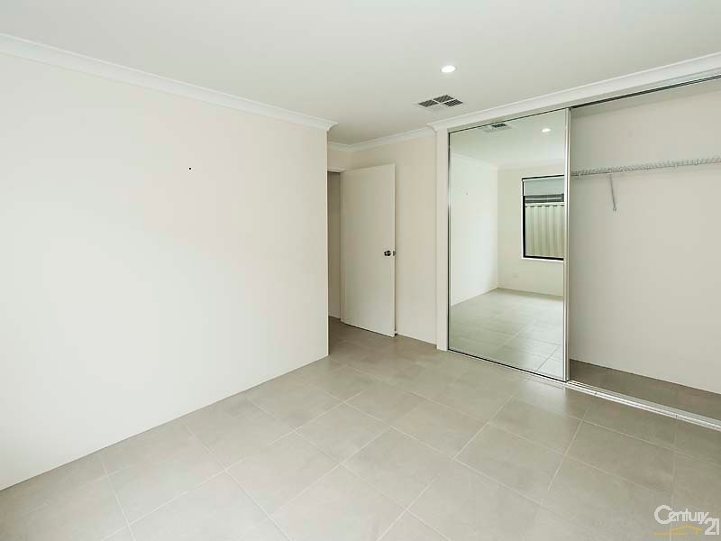 19 Dutton Gardens, South Yunderup WA 6208