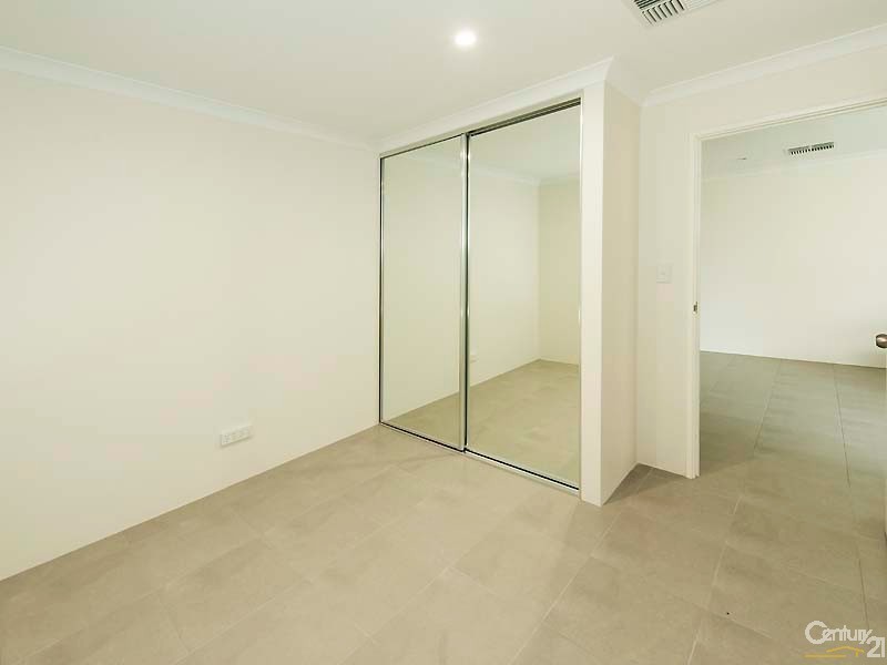 19 Dutton Gardens, South Yunderup WA 6208